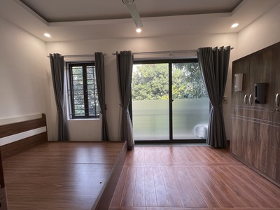 Nhà đẹp ở luôn - sổ đỏ hoa hậu -cổ nhuế - 30m2 - 5t- mt khủng 5.2m 4