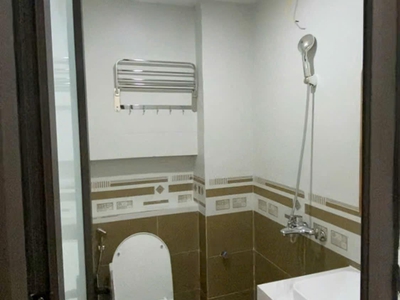 Nhà đẹp phân lô - oto đỗ con đỗ cửa - chạy vòng quanh - 50m ra đường oto tránh - an sinh tốt - tiềm 3