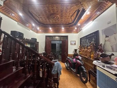 Bán nhà trung tâm hoàng mai. diện tích 56m2, mặt tiền 5m, giá hơn 8 tỷ 2