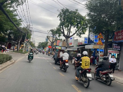 bán nhà mặt tiền 3 lầu 7x38m giá chỉ 26 tỷ đường nguyễn văn quá 1