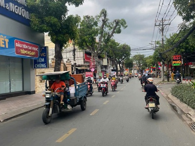 bán nhà mặt tiền 3 lầu 7x38m giá chỉ 26 tỷ đường nguyễn văn quá 2