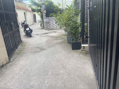 Cần bán nhà mặt tiền hẽm d6 tân thuận đông quận 7 giá rẻ 2