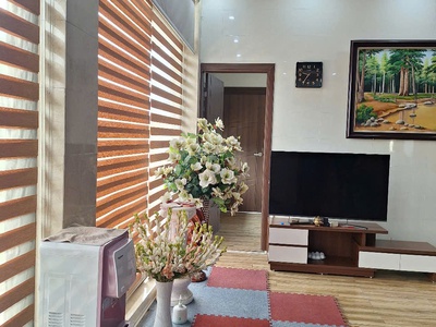Cho thuê nhà có sân vườn mặt phố ngọc thụy, long biên, hn. dt 550m2 0