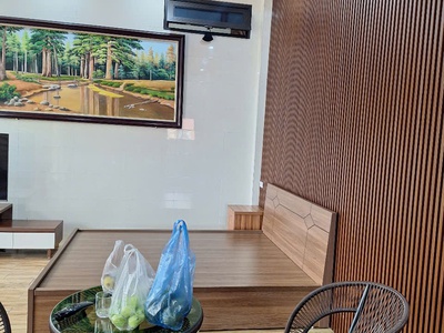 Cho thuê nhà có sân vườn mặt phố ngọc thụy, long biên, hn. dt 550m2 1