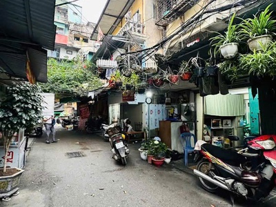Bán căn hộ tập thể tầng 3   trung tâm  quận hai bà trưng   chỉ 1.98 tỷ - 0358114768 4