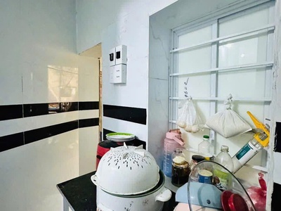 Bán căn hộ tập thể tầng 3   trung tâm  quận hai bà trưng   chỉ 1.98 tỷ - 0358114768 3