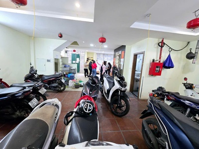 Bán tòa ccmn nguyễn ngọc vũ, 92m , 7 tầng thang máy, mt khủng 7.2m, dòng tiền 1.5 tỷ/năm   23 tỷ 2