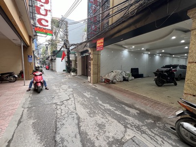 Thái hà-tòa nhà văn phòng- 01 nhà ra phố- gara ô tô -siêu kinh doanh 0