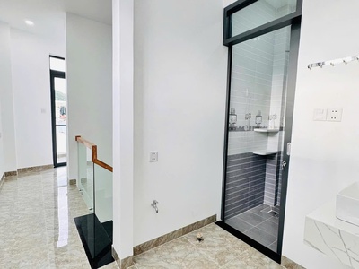 Bán nhà 3 tầng mới xây - đường 2 tháng 4, nha trang 3