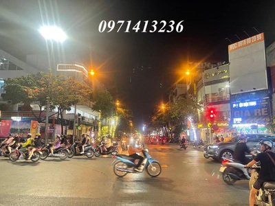 Bán gấp nhà mặt phố Thanh Nhàn 30 mét nhỉnh 6 tỷ 2