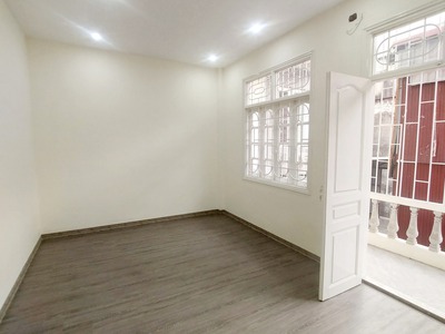 Bán nhà đường hồng hà 37m2 x 4 tầng, 3 phòng ngủ đầy đủ công năng, sát phố, tầm tài chính chỉ hơn 5 1