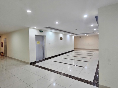 Cho thuê căn hộ chung cư 299 phố vọng 120m2, 3 ngủ, 2 wc, 16 triệu có slot ô tô 0