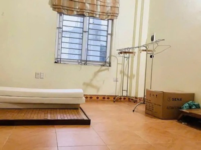 Cho thuê nhà ngõ 245 định công, 5 tầng, 35m2, 3 ngủ, 4 vệ sinh kd online kết hợp ở gia đình 1