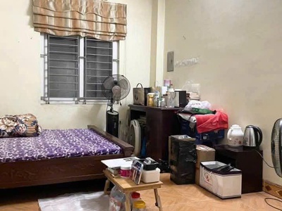 Cho thuê nhà ngõ 245 định công, 5 tầng, 35m2, 3 ngủ, 4 vệ sinh kd online kết hợp ở gia đình 2