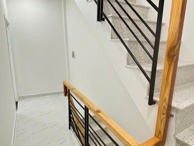 Nhà đẹp hxh 1trục thông, p13 bình thạnh, 5.3mx6.9m, 3tầng btct, nhỉnh 4tỷtl 3