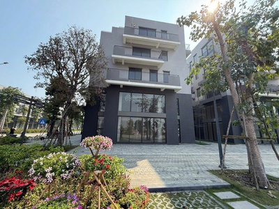 Bán căn shophouse 2 mặt tiền đẹp nhất eco central park vinh 3