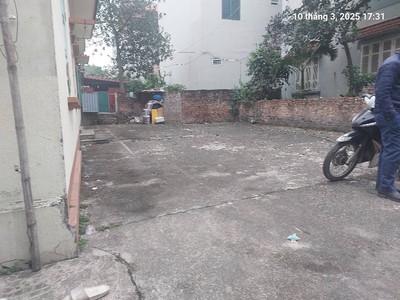 Cho thuê nhà chi đông, mê linh, 180m2, mt6m,3t, 4n. đủ công năng. 9tr/ th. 0