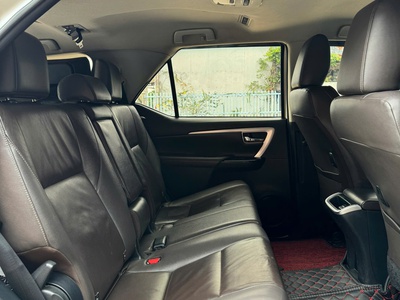 Bán Toyota Fortuner 2019 2.4G 4x2 AT- 795 triệu 1