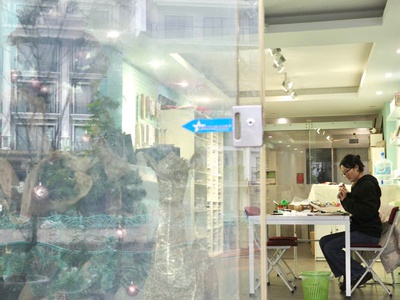 Cho thuê cửa hàng mặt tiền phố Yên Hoa 1