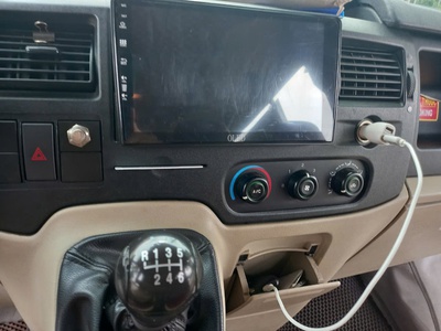 Cần bán xe Ford Transit 16c SVP 2019,  Odo : 150.000 Km 1