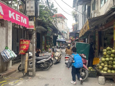 Bác nào làm hàng ăn/ tạp hoá/ văn phòng phẩm thì xem ngay nhà này. đào tấn 0