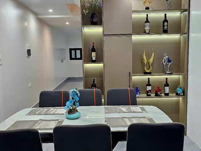 Bán Nhà 4.5 Tầng Mặt Đường Cao Thắng. DT:48m2,MT:3.5m Gần Chợ Núi Xẻ 1