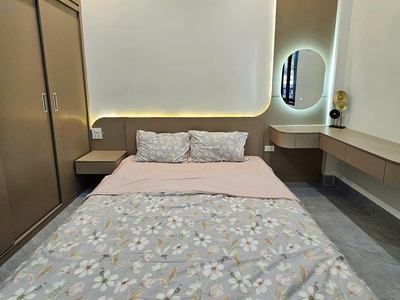 Bán Nhà 4.5 Tầng Mặt Đường Cao Thắng. DT:48m2,MT:3.5m Gần Chợ Núi Xẻ 4