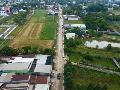 Bán đất Củ Chi   Giá 1 tỷ 9, ngay mặt tiền đường - Tại Khu Dân Cư có sổ hồng riêng từng nền. 4