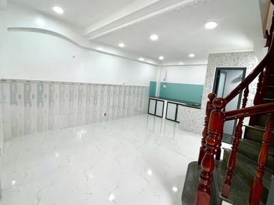 Nhà bán phú nhuận - hẻm 76/ trần hữu trang ,  30m2 ,  4pn 4wc - 4 tỷ 850 0