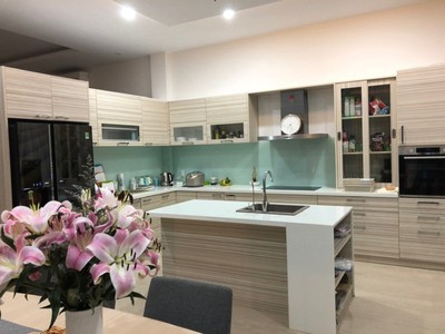 Villa lô góc -chế lan viên -ven biển mỹ khê- giá chỉ 17,5 tỷ . 2