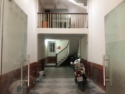 Cho thuê nhà định công thượng ô tô tránh, 4.5 tầng x 45m2, 5 ngủ, 15 triệu 0