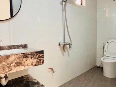 Bán nhà 3 tầng ngõ phố Yết Kiêu, ph Hải Tân, TP HD, 90.6m2, hướng tây bắc, 4 ngủ, chỉ 2.5x tỷ 5