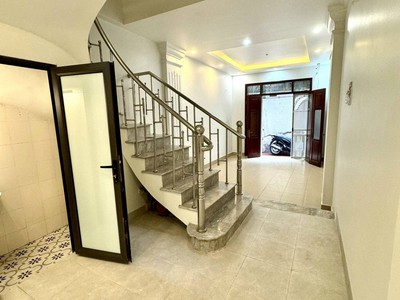 Bán nhà khương hạ, diện tích 50m2, 4 tầng mt 4m giá nhỉnh 7 tỷ 4