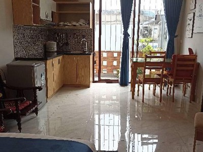 Bán nhà ven hồ tây - view hồ tây. dt 140m2. 8 tầng. giá 37 tỷ 3