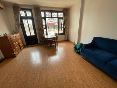 Cho thuê 1n1k 60m2 phố tôn thất thiệp full đồ có thang máy, ban công rộng dân trí cao 4