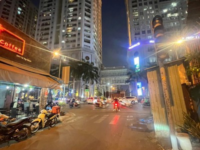 Chính chủ bán nhà nát Q.11   3,6m x 12m   - giá 6,99 tỉ 1