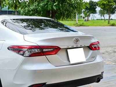 Bán xe Toyota Camry 2.5Q 2023, màu trắng. 5