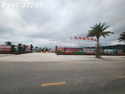Bán đất lk 43-ô 35 kđt phương đông, vân đồn   giá rẻ nhất tt 25tr/m , vị trí đẹp gần trục kinh tế 4