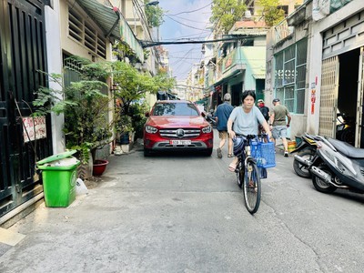 Nhà bán quận 3, hxh 8m ôtô đỗ cửa 4tầng btct, 35m hdt 20tr/th chỉ 8.95tỷ 2