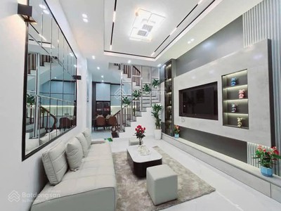 Siêu phẩm phố pháo đài láng, 2 mặt thoáng, ngõ thông gần phố, cách ô tô 45m, dt 36m2   5 tầng 0