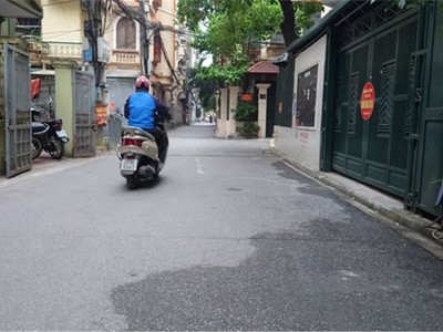 Siêu phẩm trung tâm cầu giấy - vỉa hè rộng - ô tô tránh - kinh doanh đỉnh 1