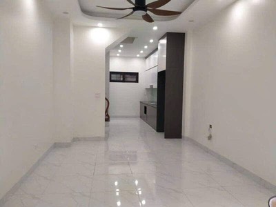 Nhà đẹp ở ngay hồ ba mẫu kim liên dt 35m - 5 tầng - mt 4m - gía chào 8.2 tỷ 2