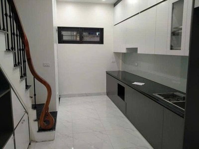 Nhà đẹp ở ngay hồ ba mẫu kim liên dt 35m - 5 tầng - mt 4m - gía chào 8.2 tỷ 0