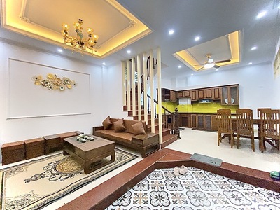 Bán nhà hoàng cầu-oto tránh-nở hậu-gần công viên-50m2x4t-14.x tỷ 0