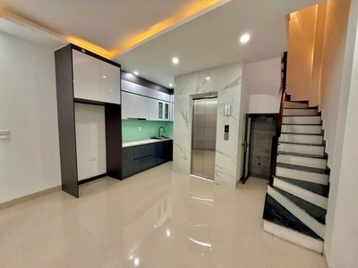 279 đội cấn- chỉ nhỉnh 8 tỷ- nhà mới 6 tầng - thang máy - ở luôn - 50m ra oto 0