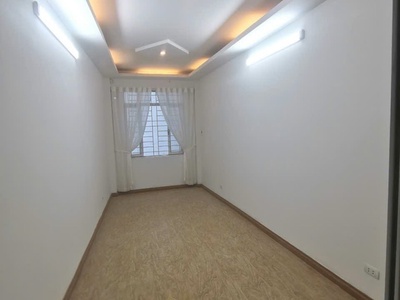 Bán nhà  mặt ngõ linh quang-văn trương- gần hồ   50m ra ô tô đỗ 1