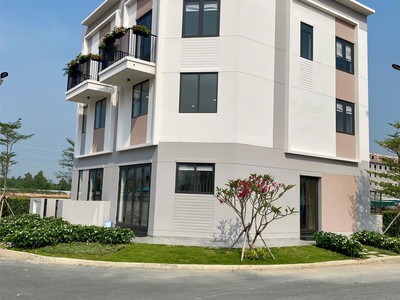 Nhà ở xã hội hoà phú, thủ dầu một   3pn, 3wc, sân trước sau 0