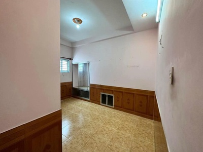 Hẻm 379// sát mt quang trung   64m2  4,7x14 , 2,5 tầng 4pn, sổ vuông, klg, chỉ 4,3 tỷ tl 2