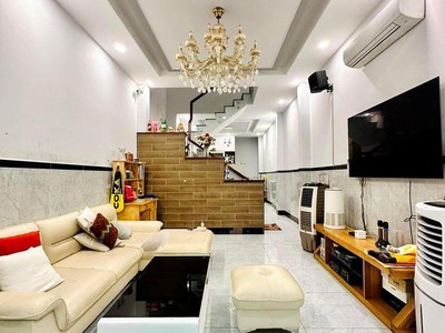 Hẻm to hơn đường -- kinh doanh tốt - ngang đẹp 4 m - nhà 3 tầng mới -5pn - nhỉnh 6 tỷ 2