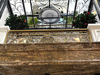 Phân lô hai bà trưng - gara oto - thang máy - sổ nở hậu - thông số vàng - giá 17 tỷ 2